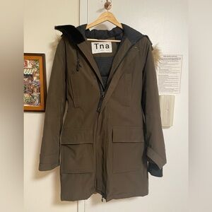 Aritzia Jacket size small with detachable fur hood